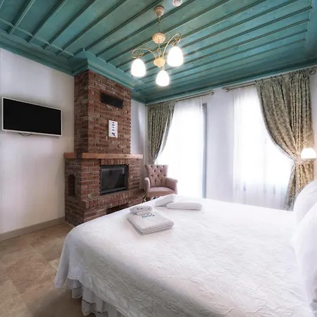 Hotel Cunda Fora 3*