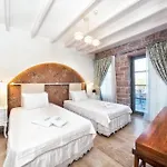 Hotel Cunda Fora 3*