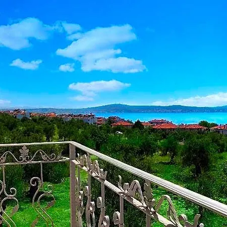 Хотел Cunda Fora