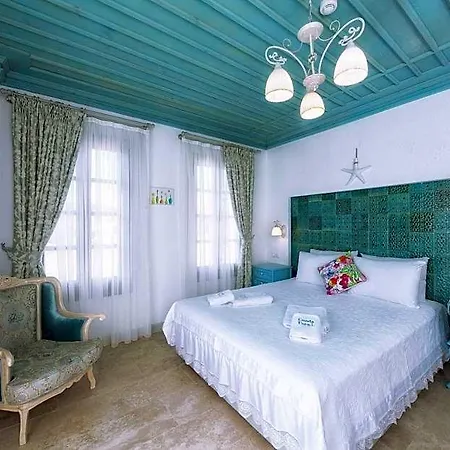 Hotel Cunda Fora 3*