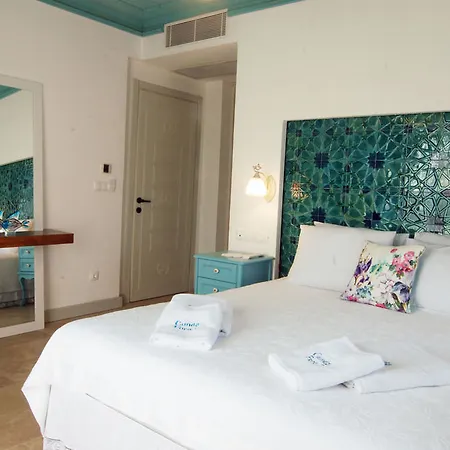 Hotel Cunda Fora 3*